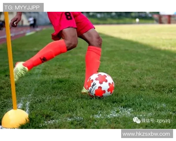 小童足球袜的选择与搭配技巧助力孩子快乐成长与运动表现提升